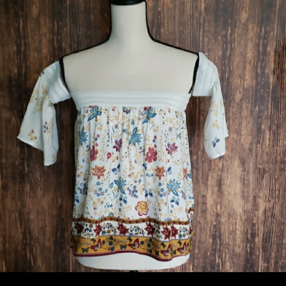 🆕️NWT Ganji Off The Shoulder Boho Top